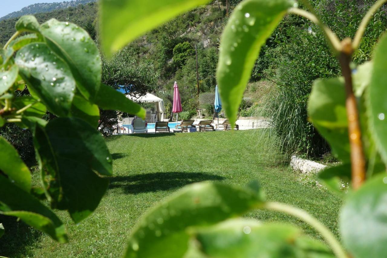 Studio le romantique à 20 kms de Nice Bendéjun Extérieur photo